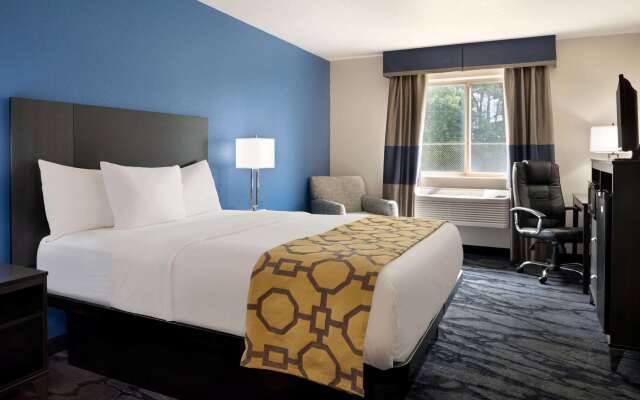 Baymont Inn & Suites by Wyndham Swanton/Toledo Airport