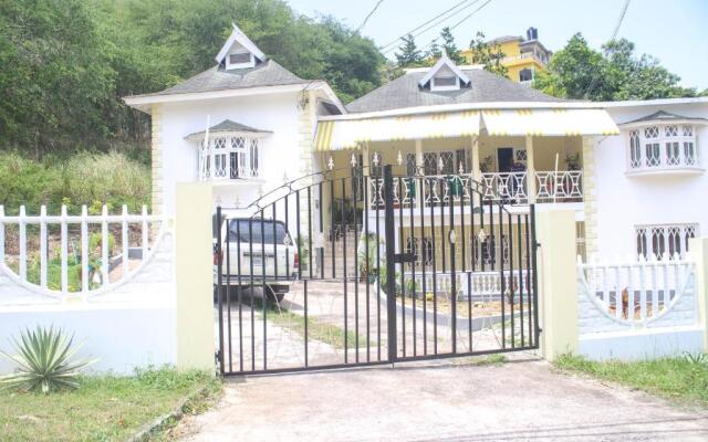Dironche Villa-Porto Bello