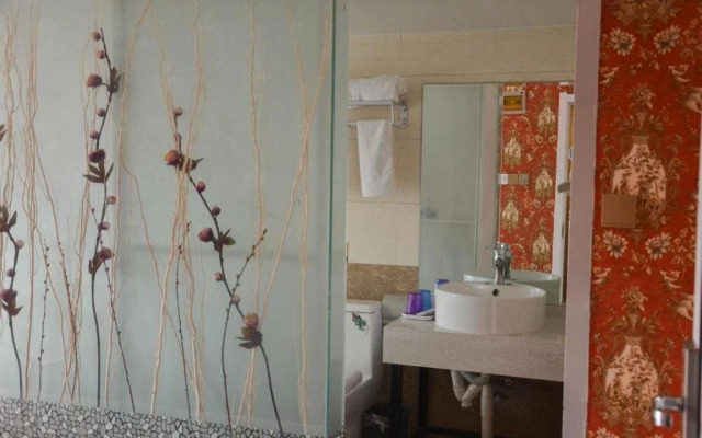 Qingdao Xiehou International Youth Hotel