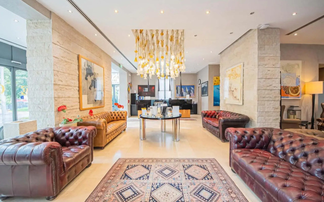 Century Hotel