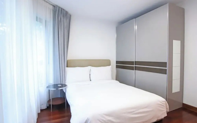 Tyms 2BR Apt Near ITC Xujiahui Line1 11