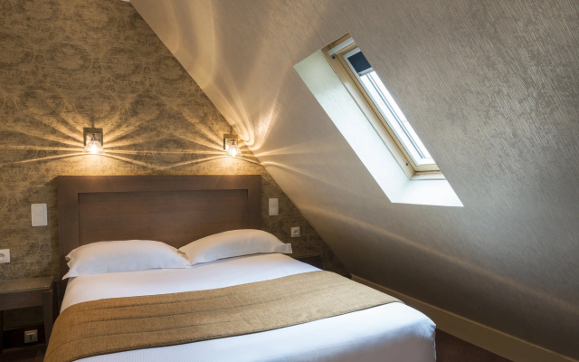 Hotel Volney Opera
