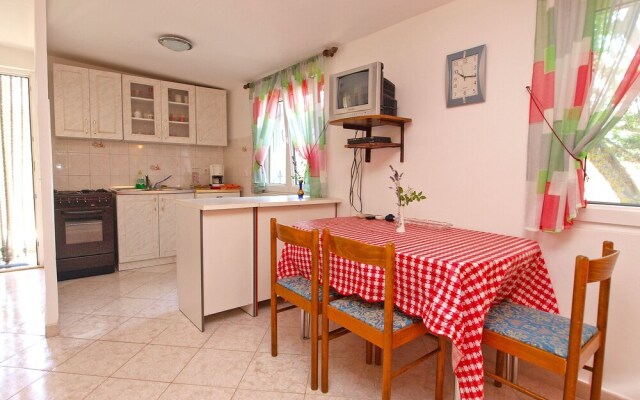 Apartments Vladislava 906