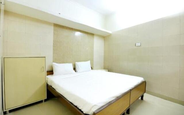 SPOT ON 44679 Hotel Samrat
