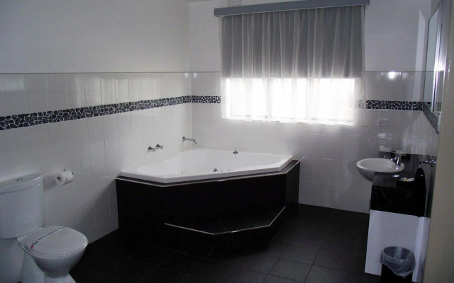 503 On Princes Drive