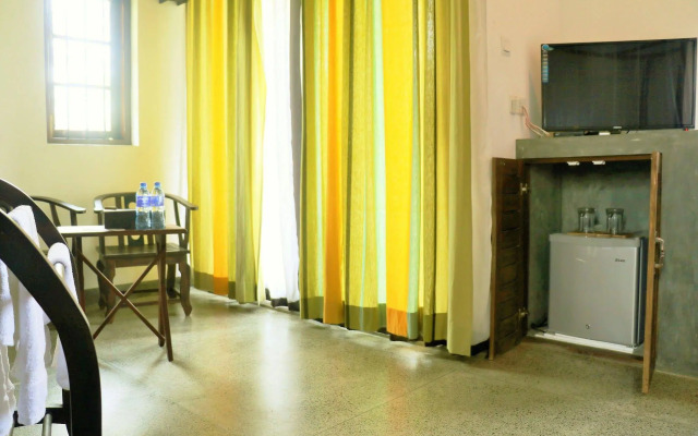 Lagoon Boutique Hotel
