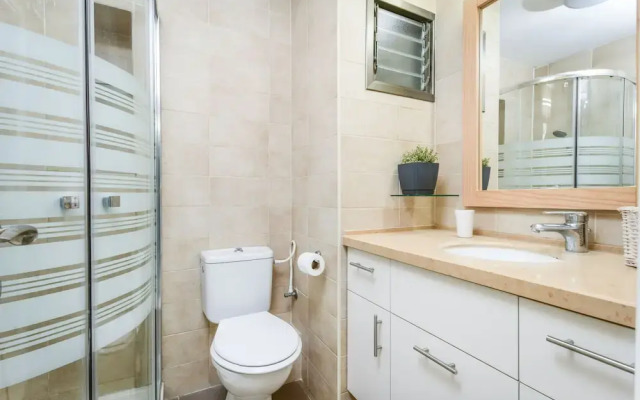 Herzliya Seaside Charming Home by Sea N' Rent