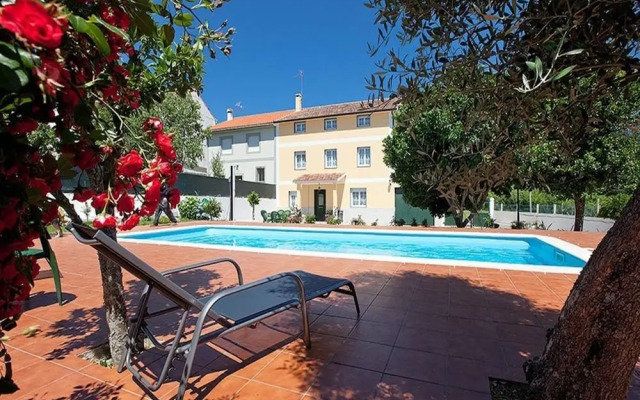 A Estrada 100126 6 Bedroom Holiday home By Mo Rentals