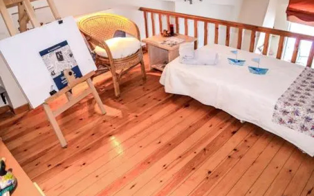 Eclectic Residence with Beach at the Doorstep