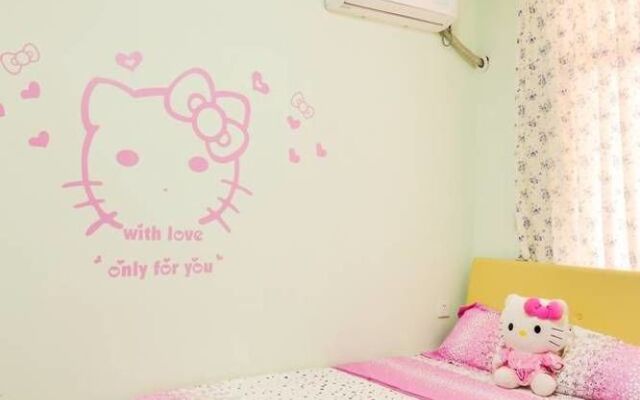 Small White Whale Inn