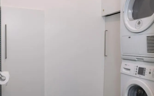 Best Rialto Palace 2 by Wonderful Italy