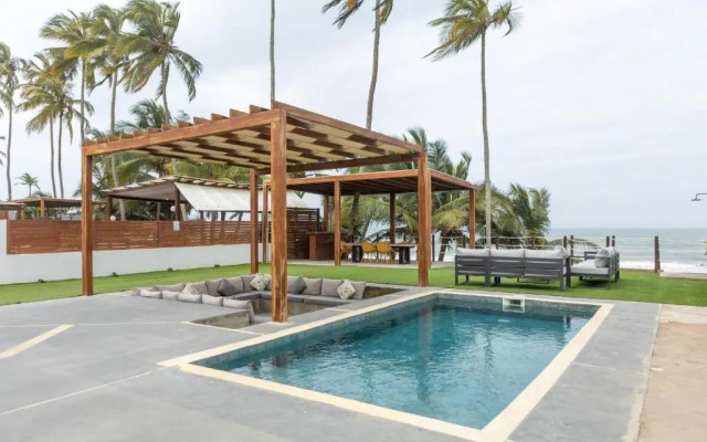 Tills No1 Beach Hotel