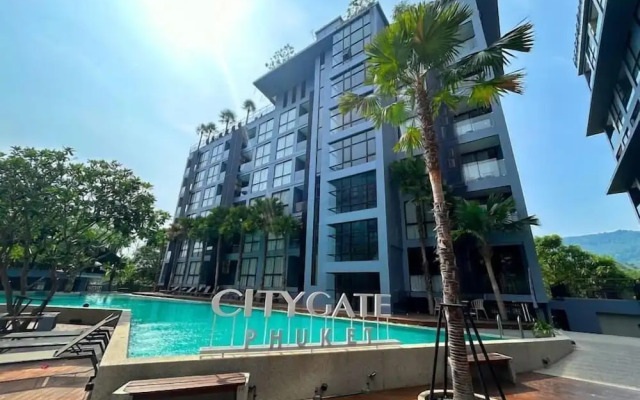 Steps to Kamala Beach Rooftop Pool  C138