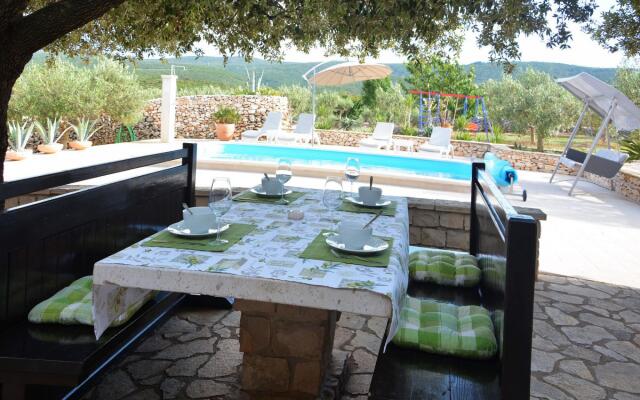 Tonka - with pool - H(4+2)