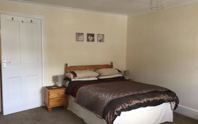 Harbourside Apartment in the Centre of Looe