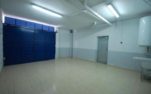 Lets Holidays Big Terrace House and 2 Parking