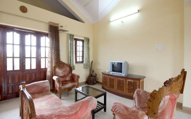 OYO 17131 Home Spacious 2BHK Dona Paula