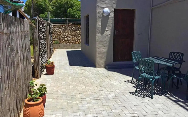 8 on Main (Adults Only)