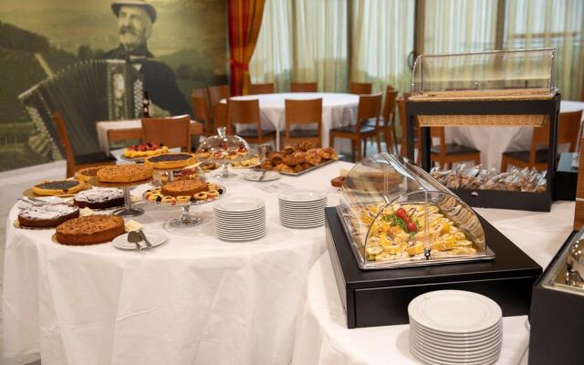 Casta Hotel
