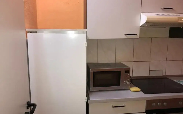 A & S Hostel Bonner Straße 9