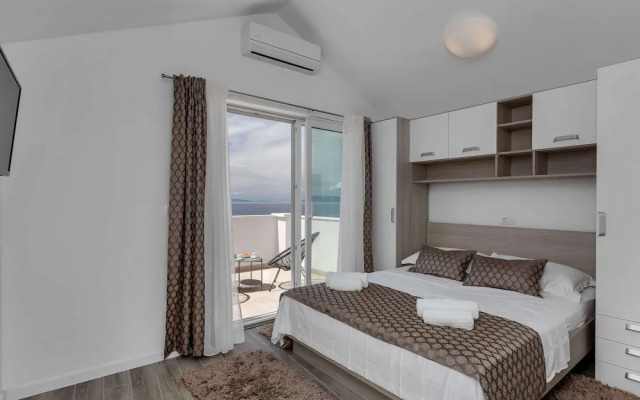 Stunning Villa in Drasnice With Private Pool