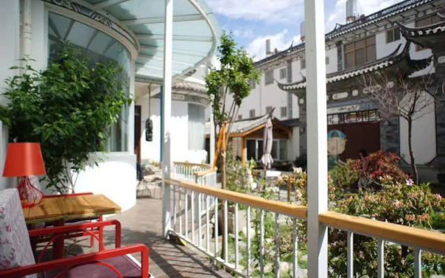 Followsky Inn