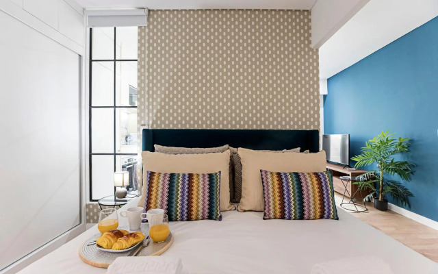 Urban House by LovelyStay