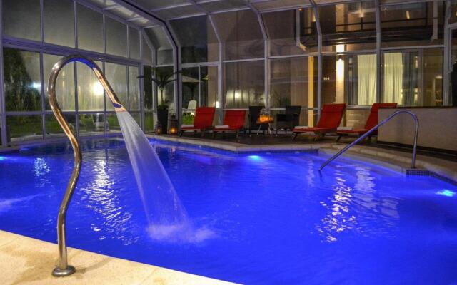Agua Bay Apart & Spa