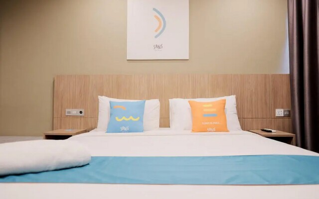 Sans Hotel Puri Indah Jakarta