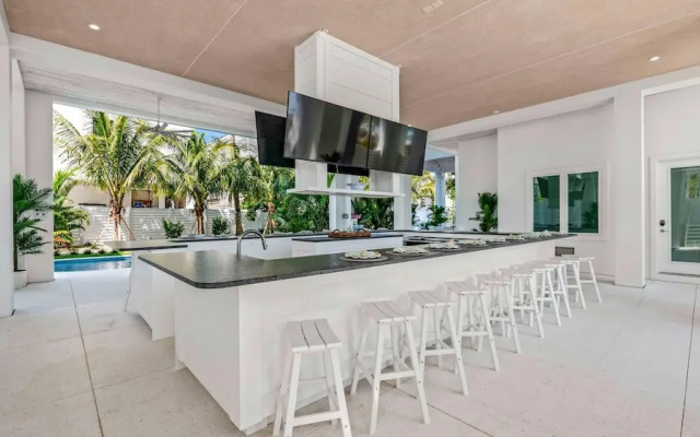 Sandbar Social in Siesta Key