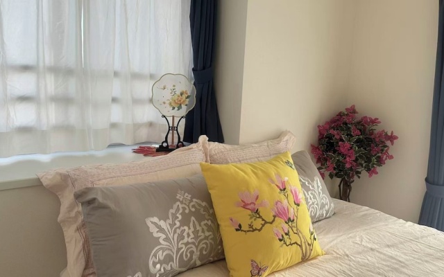 SunSea Okinawa Stunning Ocean View 2BR Sleeps 6 20 min from Airport 3 min to Shopping Mall – Guest Rooms – Urasoe