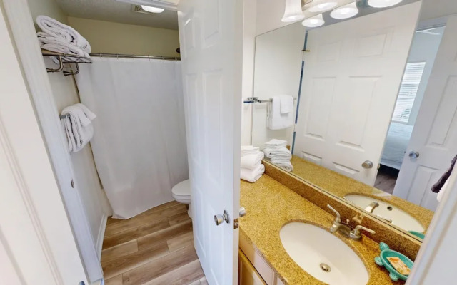 Sandpiper Cove 9141 3 Bedroom Condo by RedAwning