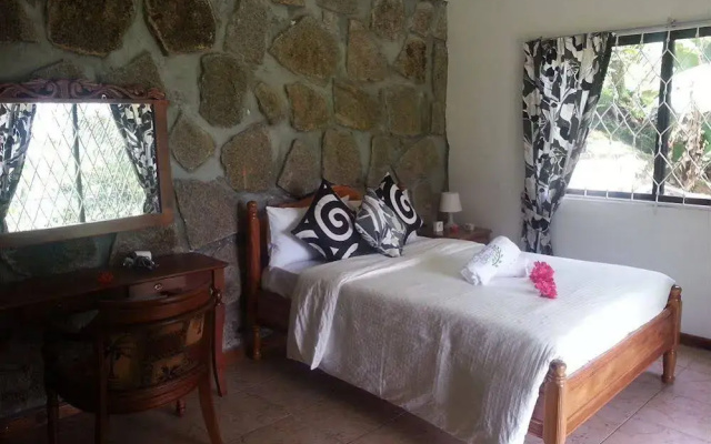 Albizia Lodge Reef Estate