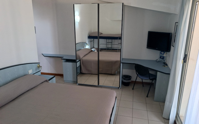 Remin Plaza Hotel