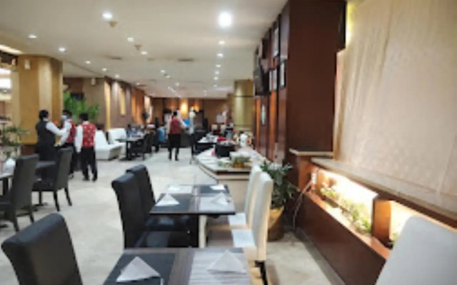 Grand Elite Hotel