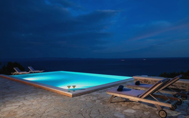 Stone Houses Dingač