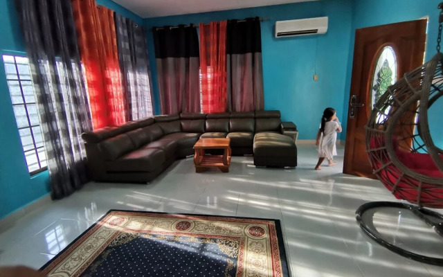 OYO Home 90357 Alisa Homestay