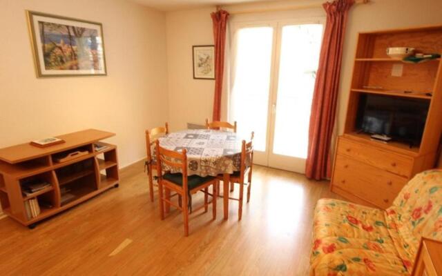 Appartement Bagnères-de-Luchon, 2 pièces, 6 personnes - FR-1-313-141