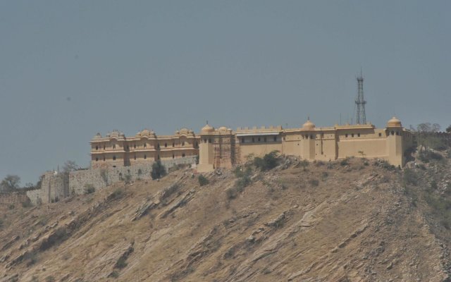 Rawla Mrignayani Palace