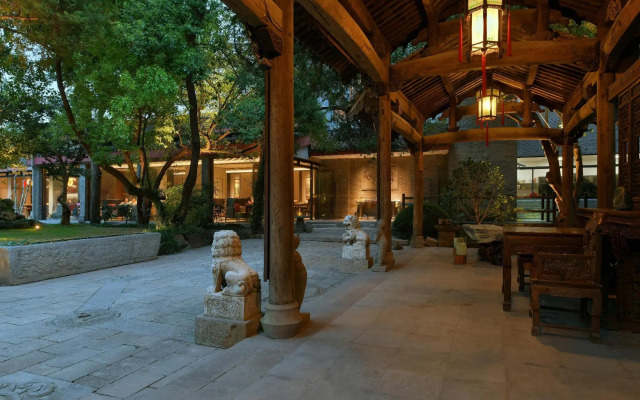 Jia Ding Bin Guan