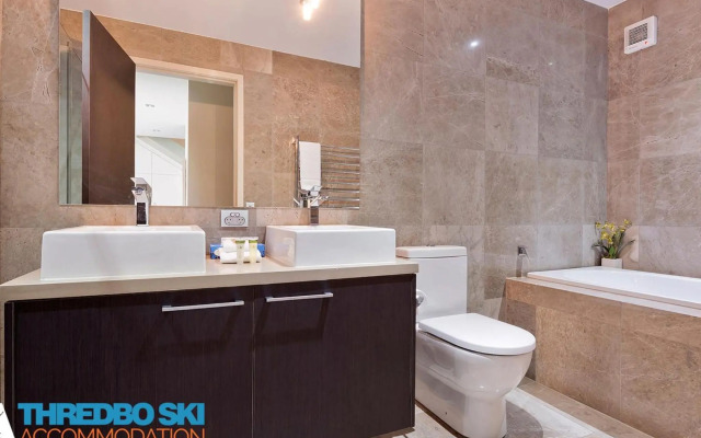 The Peak Penthouse 9