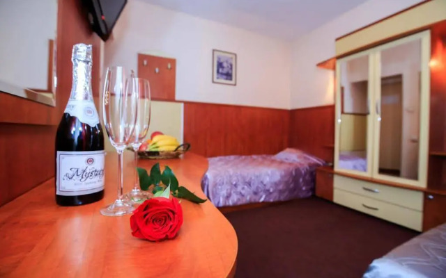 Desudava Hotel