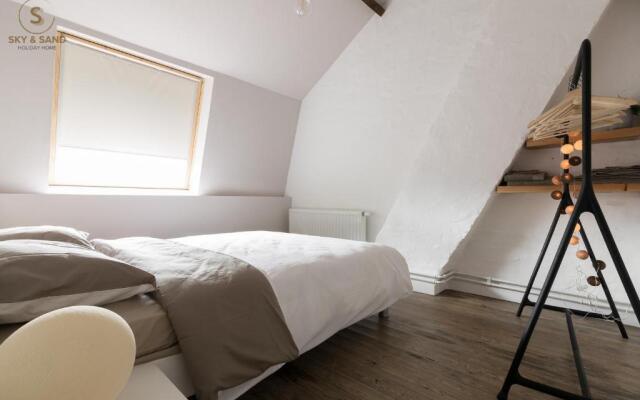 Sky & Sand - Free parking and bikes