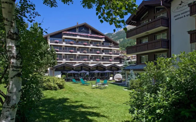 Le Mirabeau Hotel & Spa