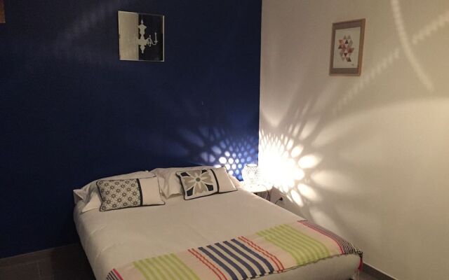 Demeure et Dependance