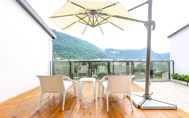 Zhangjiajie SIXX Hotel