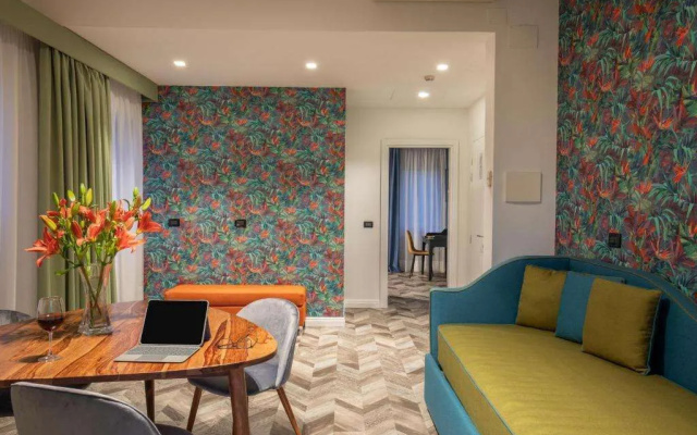 Bloom Hotel Rome