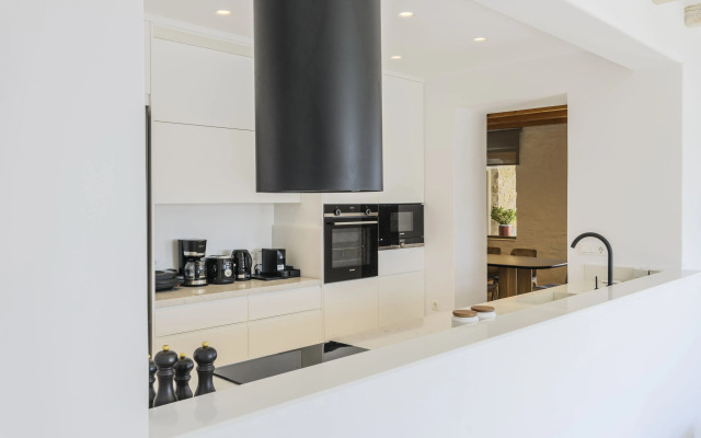 Nasta Intentional Living Mykonos