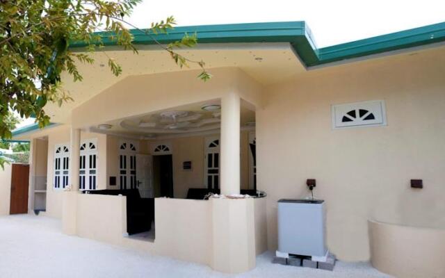 Omadhoo Coral View Inn