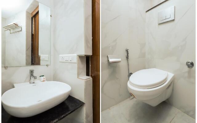 OYO 28606 Kavya Residency